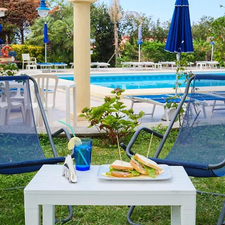 Hotel Delle Palme SantʼAgata sui Due Golfi