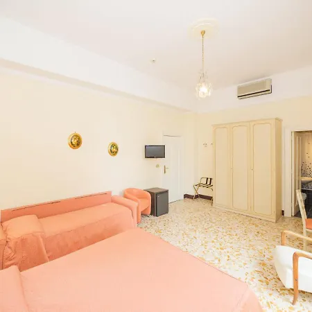 Delle Palme 4* סנט אגאתה סוי דואה גולפי